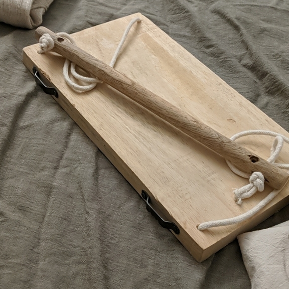 Urban Outfitters Wooden Hanging Shelf - Picture 5 of 5